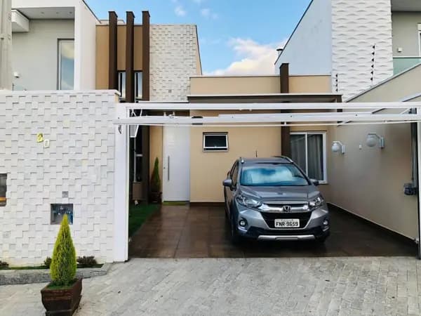 Casa à venda no bairro Cézar de Souza em Mogi das Cruzes/SP