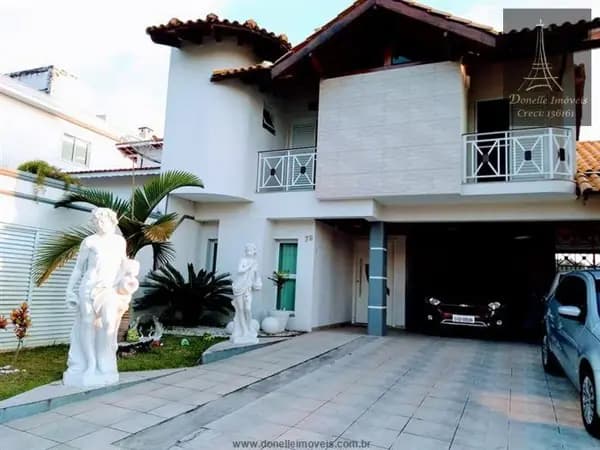 Casa à venda no bairro Parque Residencial Itapeti em Mogi das Cruzes/SP