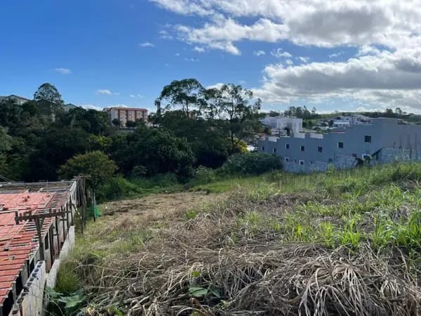 Terreno à venda no bairro Cézar de Souza em Mogi das Cruzes/SP