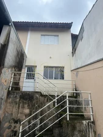 Sobrado à venda em Cézar de Souza – Mogi das Cruzes