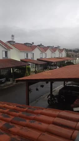 Casa em Condomínio – Cesar de Souza