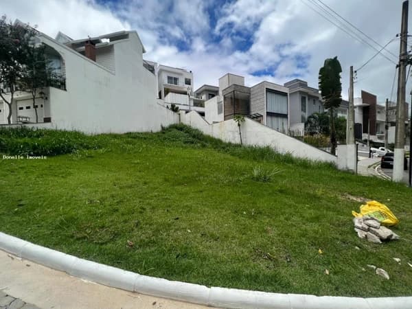 Terreno à venda no bairro Vila Moraes em Mogi das Cruzes/SP