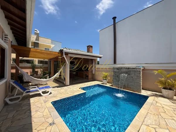 Casa em Mogi das Cruzes - Aruã