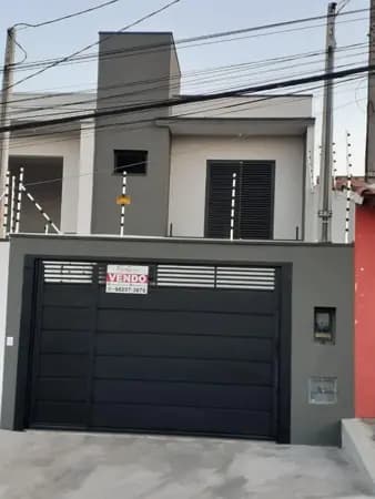 Sobrado à venda no bairro Vila Nova Cintra em Mogi das Cruzes/SP