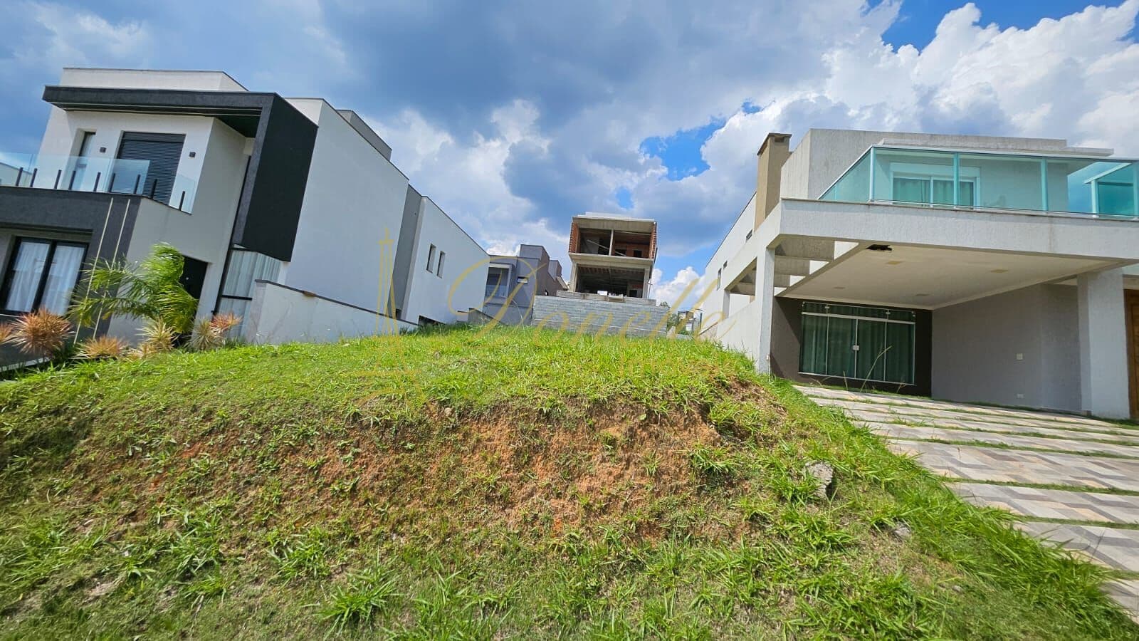 Lote/Terreno em Mogi das Cruzes - Aruã