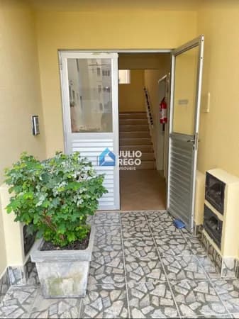 🏢 Apartamento Térreo Mobiliado para Alugar – Condomínio Campo Novo