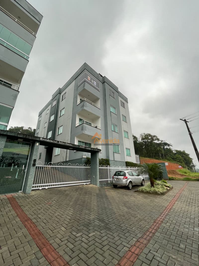 Apartamento Ultimo andar com ótima localização.