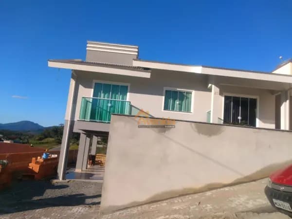 Casa à venda no bairro Bairro Das Capitais em Timbó/SC