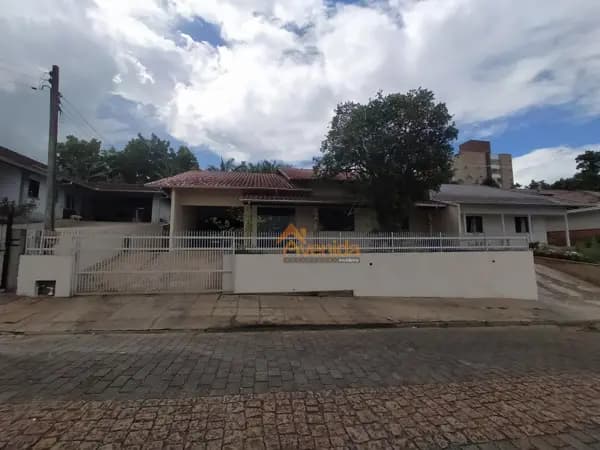 Casa à venda no bairro Bairro Imigrantes em Timbó/SC