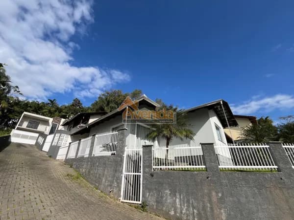 Casa super aconchegante | Á VENDA!!!