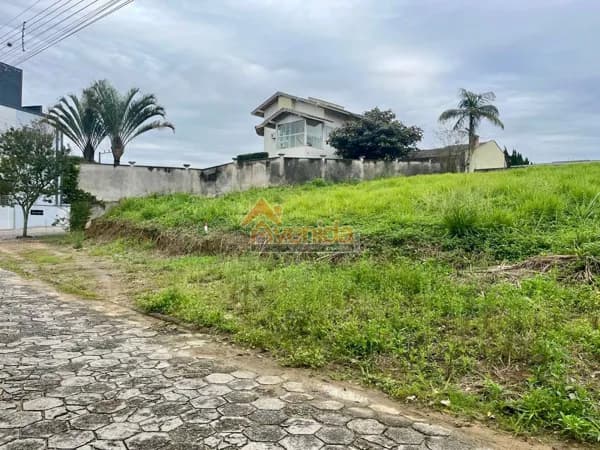 Terreno com 363,80m2 à venda no bairro Quintino em Timbó/SC