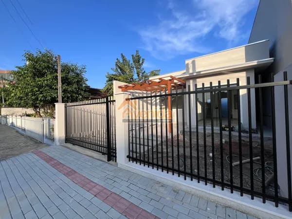 Casa Nova Excelente Acabamento