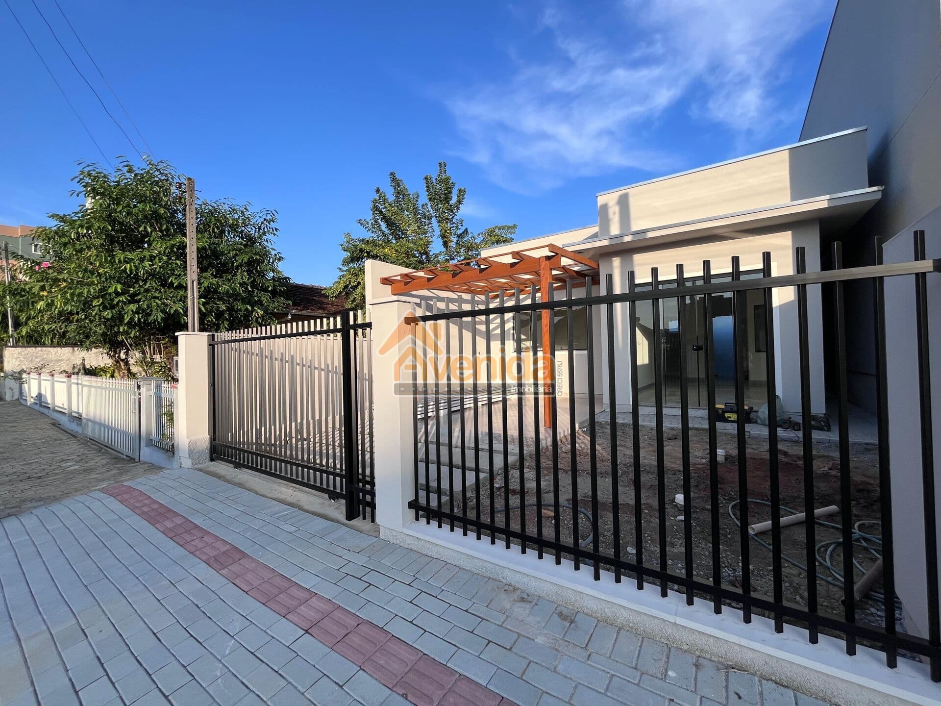 Casa Nova Excelente Acabamento