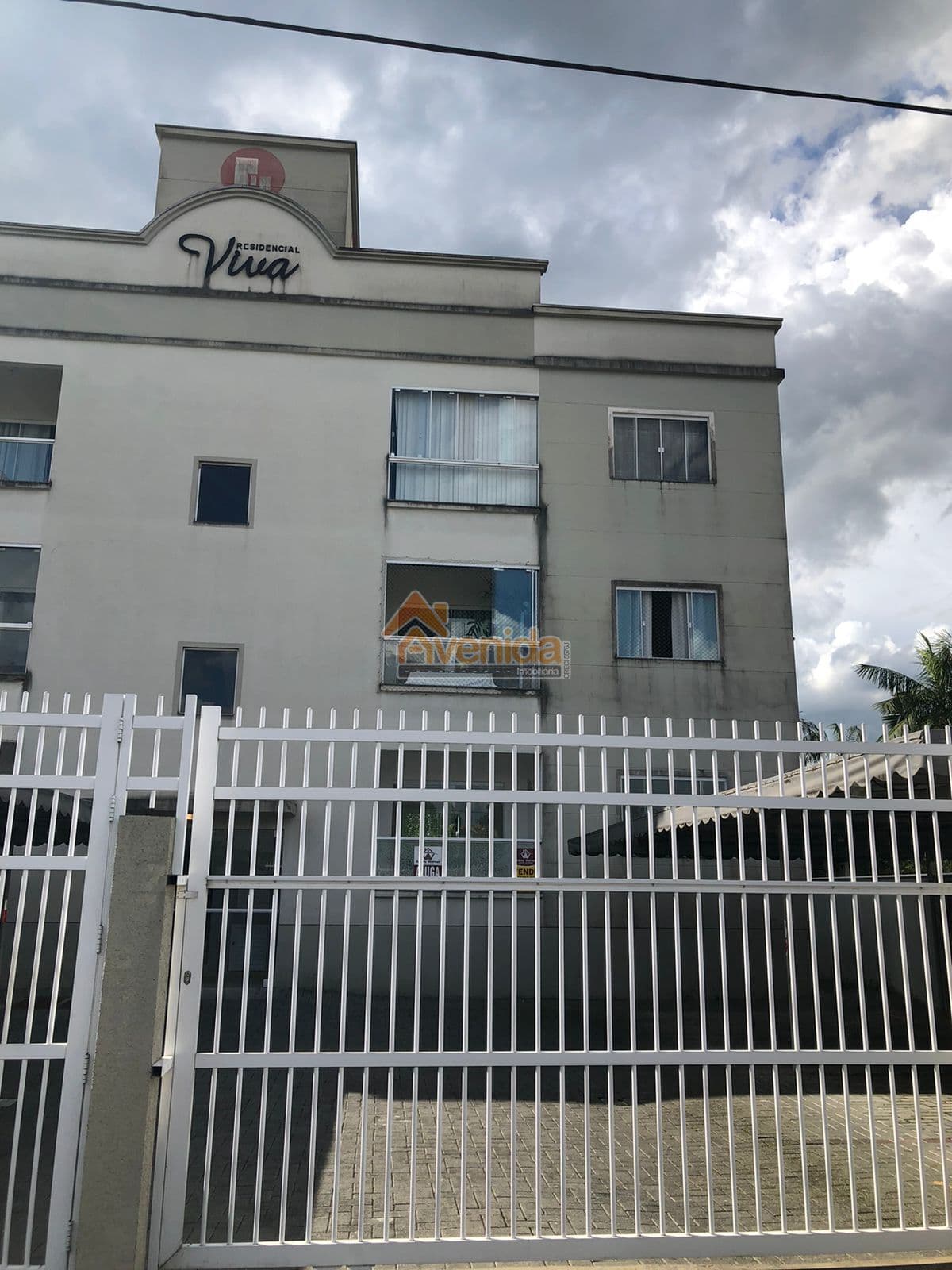 Apartamento aconchegante prontinho para moradia! À venda!