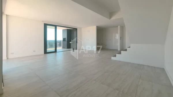 Cobertura Duplex 193m², 3 suítes, 3 vagas, no Cabral