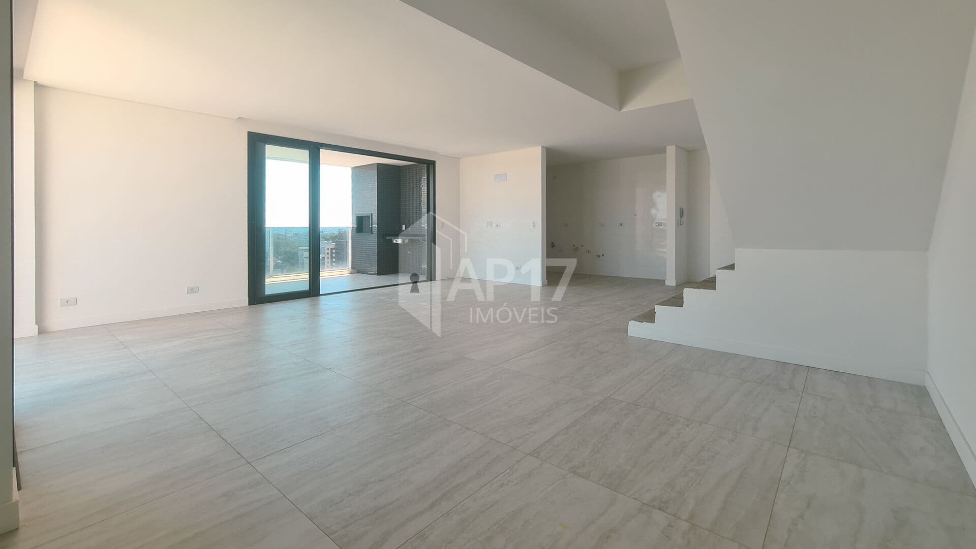 Cobertura Duplex 193m², 3 suítes, 3 vagas, no Cabral