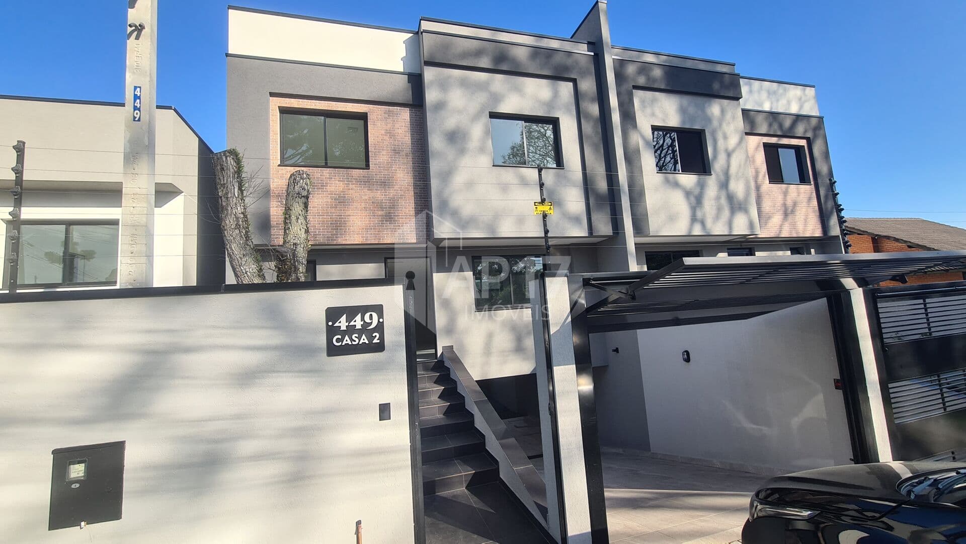 Sobrado Tríplex com Subsolo no Boa Vista — 3 Dormitórios, Suíte e 147m²
