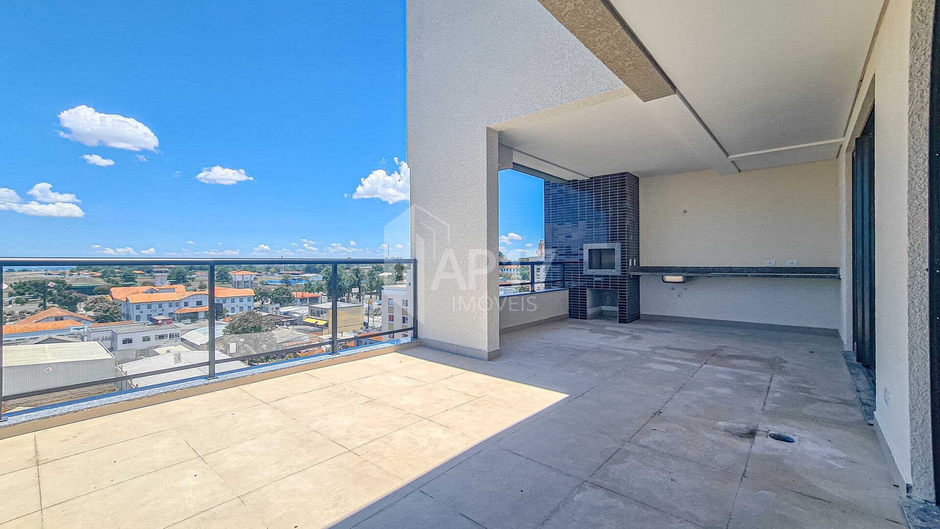 Cobertura Duplex no Bacacheri com 3 suítes, terraço privativo, 184m² privativos