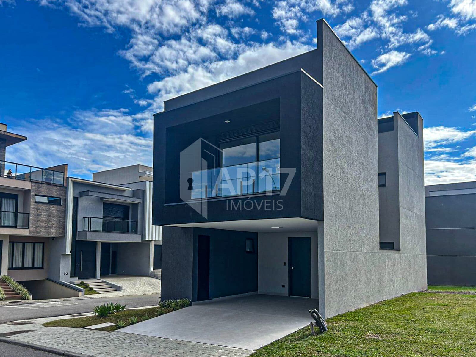 Casa NOVA em Condomínio Fechado com portaria 24h | 3 quartos, sendo 2 suítes (1 master) e 2 vagas de garagem cobertas