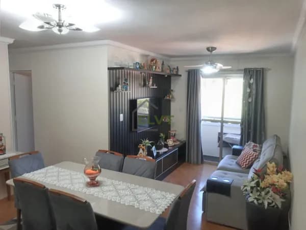 Apartamento à venda no Vila Yara com 3 quartos