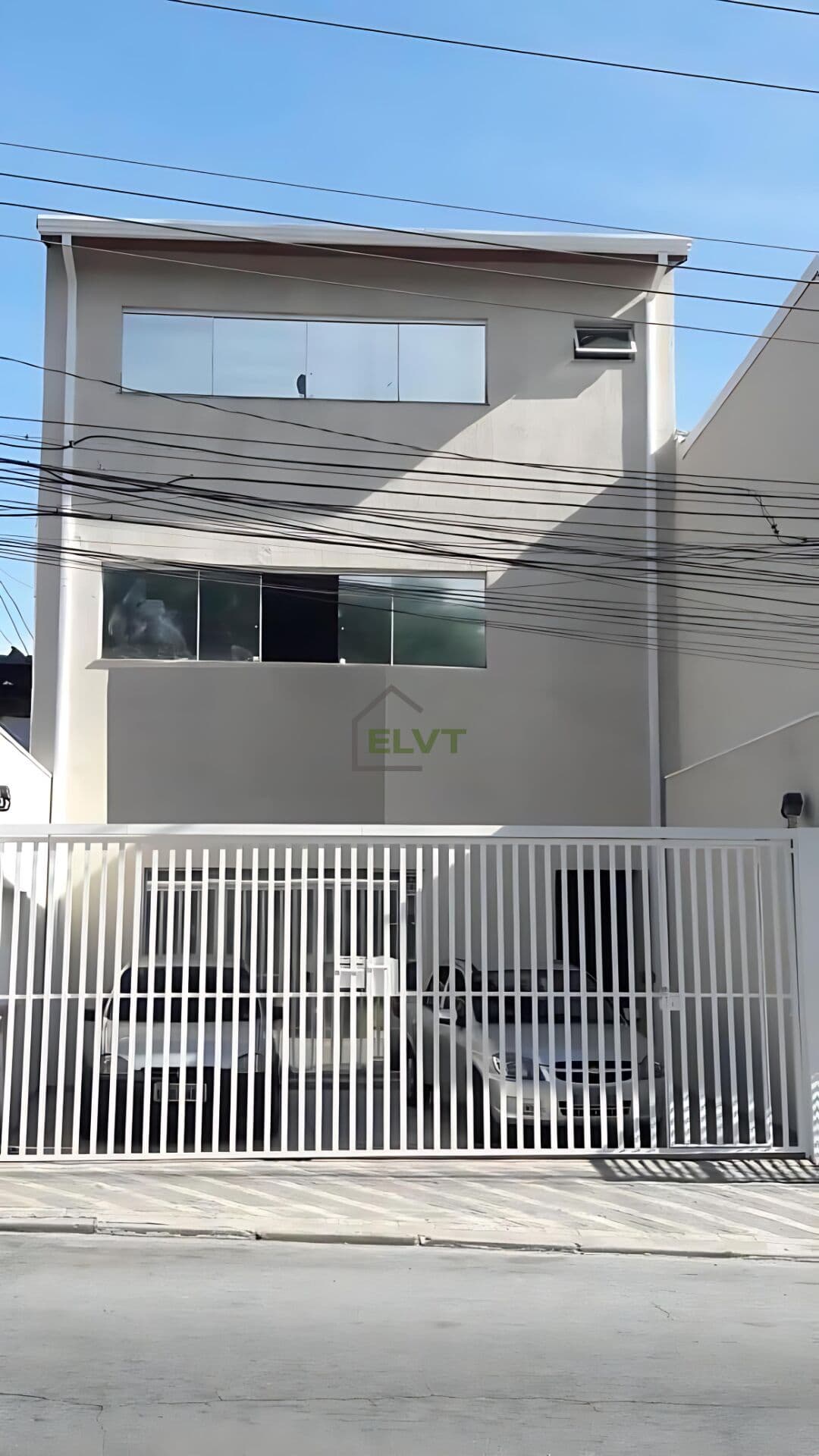 Prédio Comercial à venda no bairro Jardim das Flores em Osasco/SP com 318m²