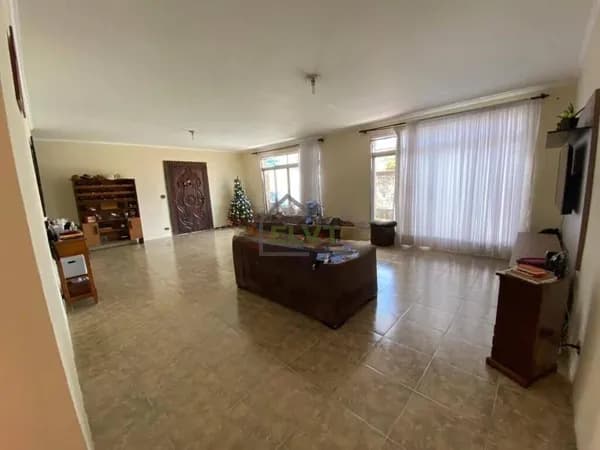 Sobrado à venda no bairro Km18 em Osasco/SP com 6 quartos