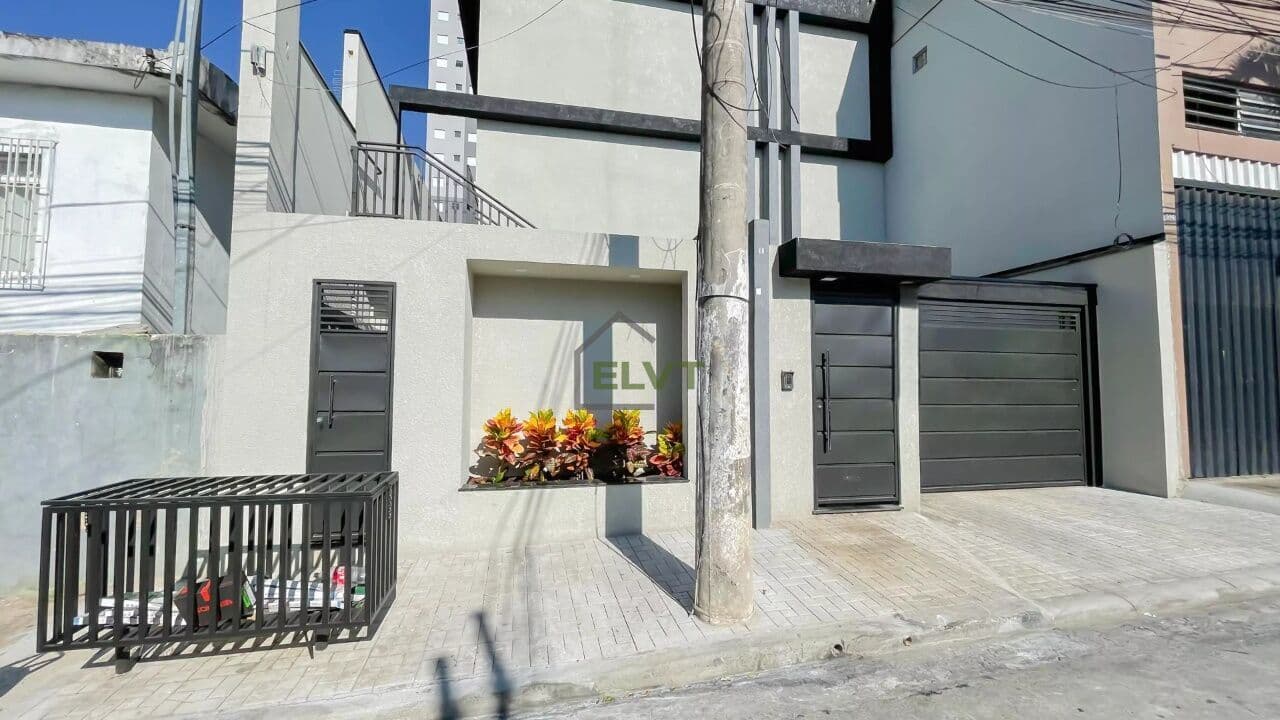 Sobrado em Condomínio á venda no bairro Pestana em Osasco/SP com 2 quartos