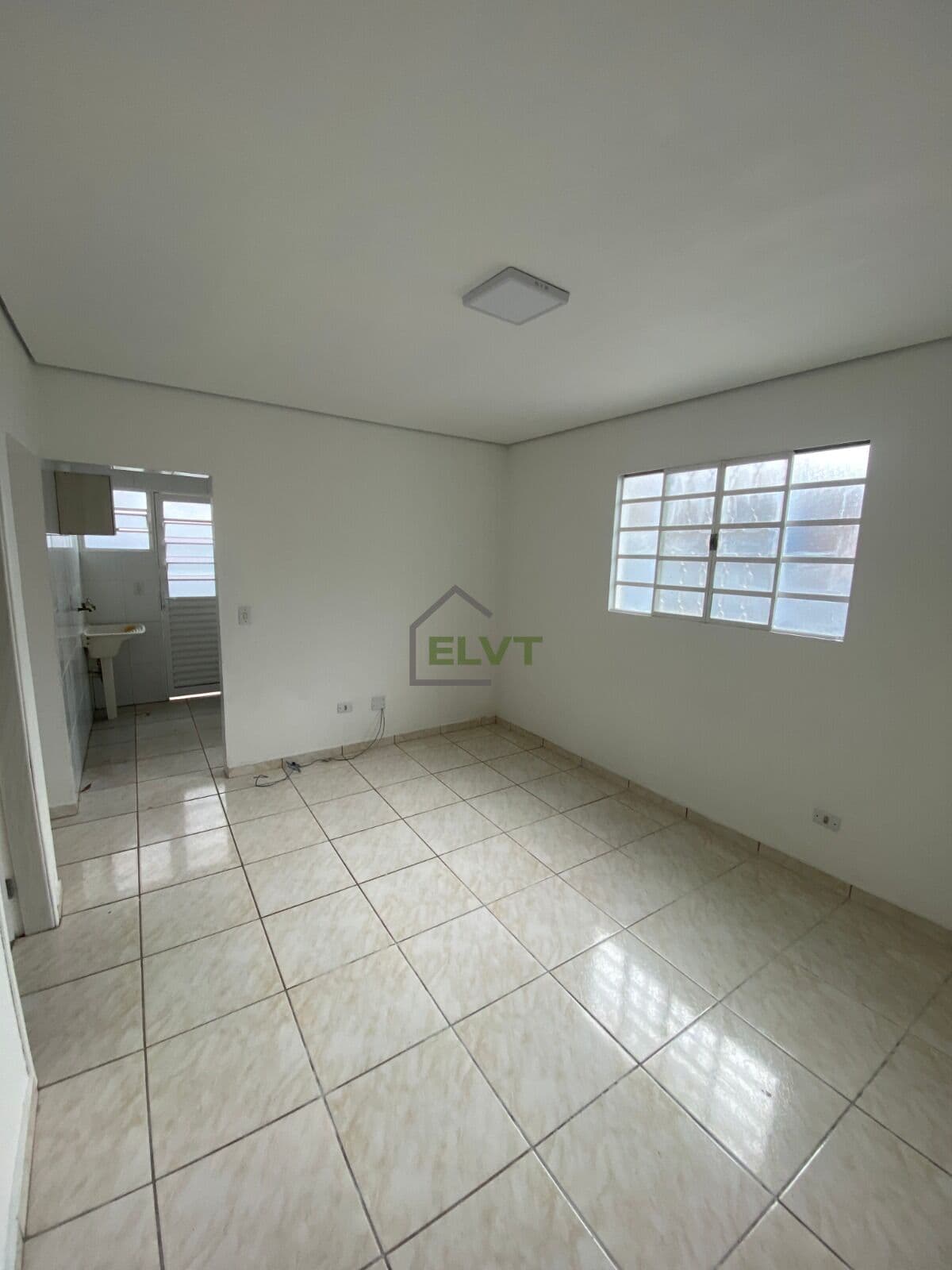 Casa para locação no bairro Vila Osasco em Osasco/SP com 1 quarto
