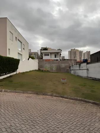 Lote/Terreno em Osasco - Umuarama