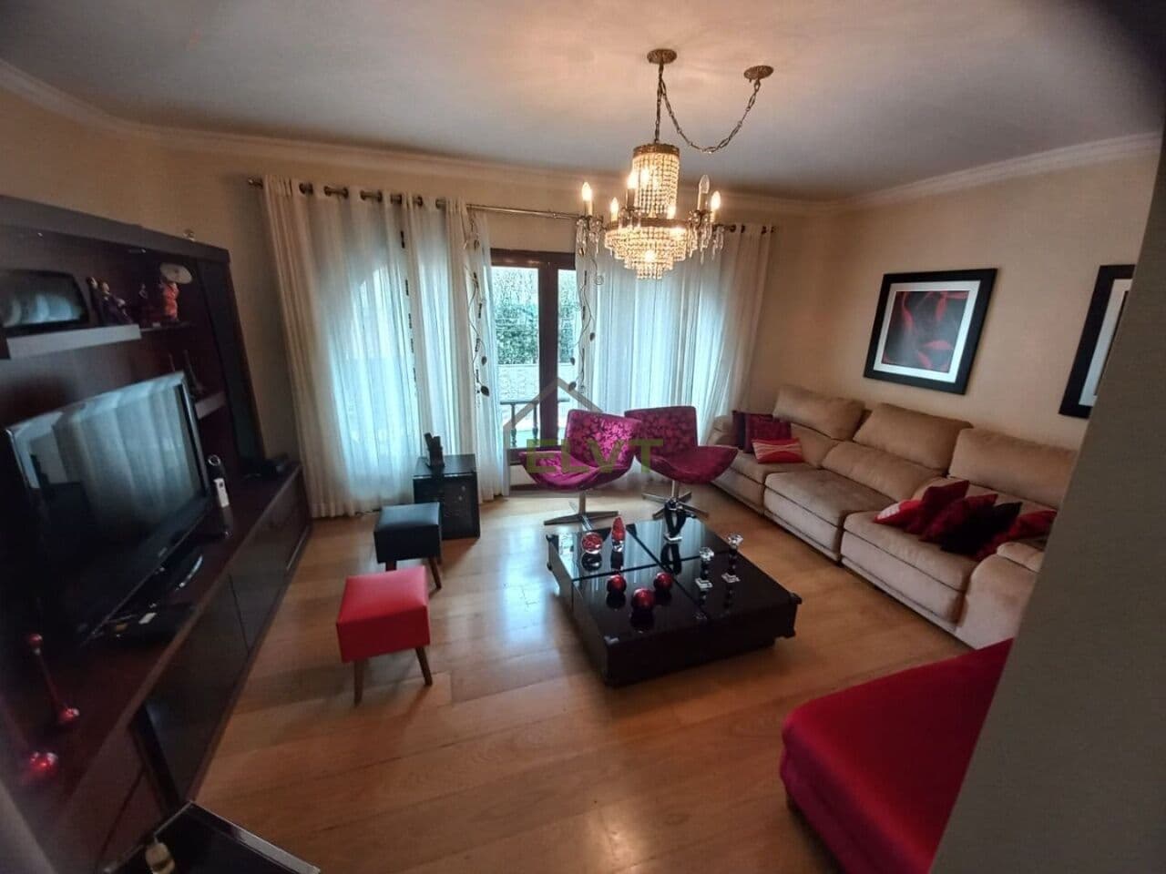 Sobrado à venda no bairro Vila Yara em Osasco/SP com 3 quartos