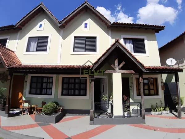 Sobrado em condomínio à venda no Conjunto Residencial Vista Verde com 2 quartos