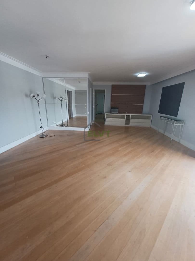 Apartamento à venda no bairro Cidade São Francisco em São Paulo/SP com 3 quartos