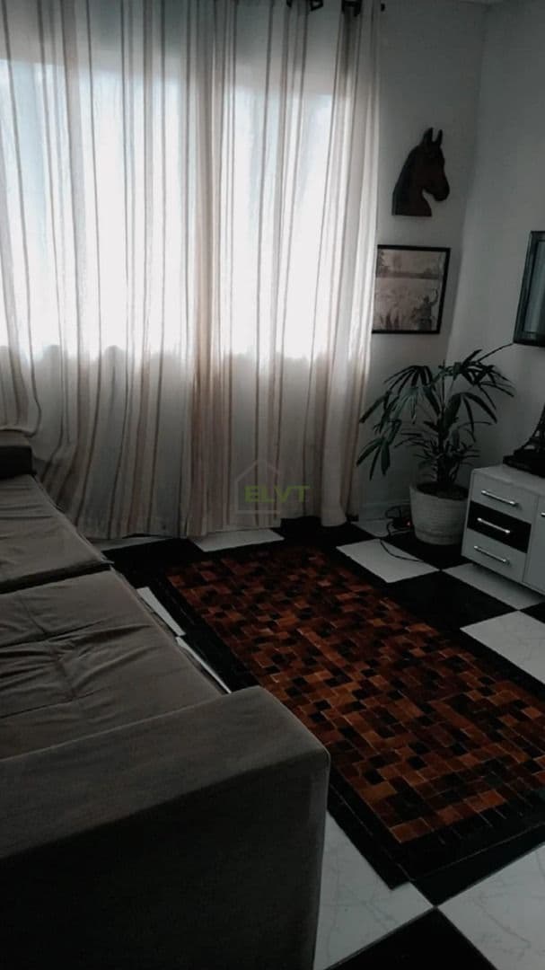 Sobrado à venda no Umuarama com 3 quartos