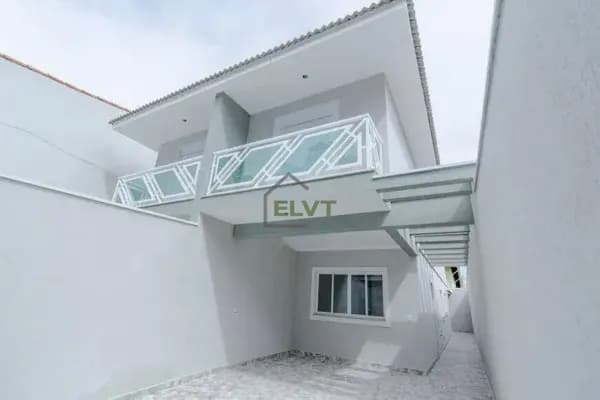 Sobrado à venda no Umuarama com 3 quartos