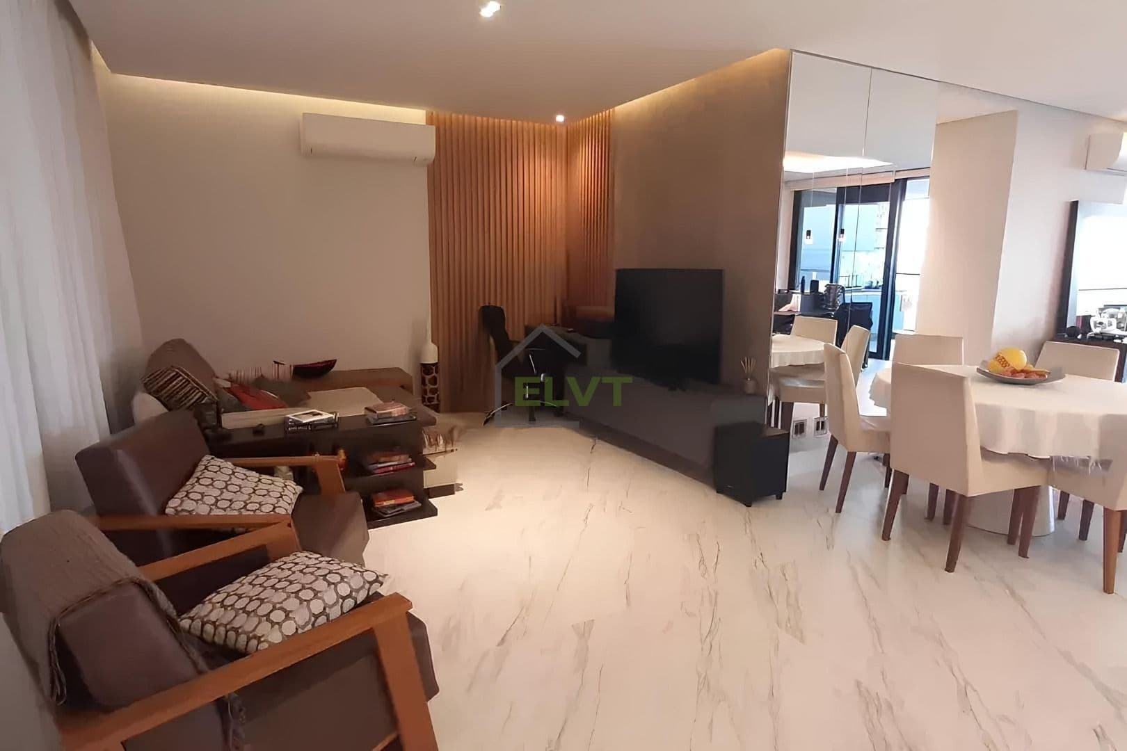 Apartamento à venda no Vila Yara com 3 quartos