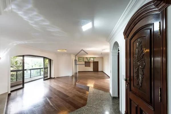 Apartamento à venda no bairro Pacaembu em São Paulo/SP com 4 quartos