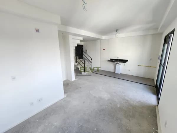 Apartamento Duplex à venda no Centro com 2 quartos
