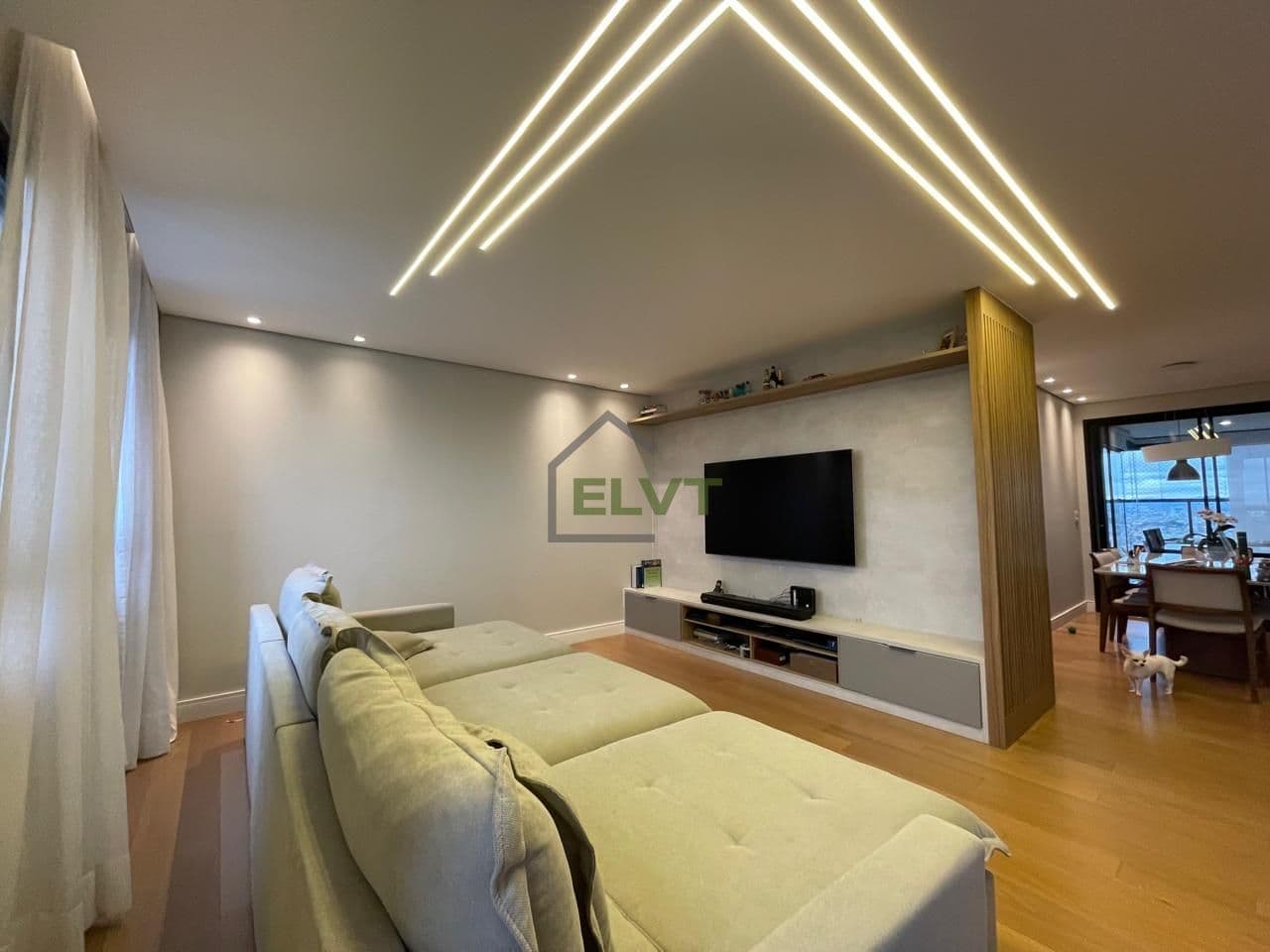 Apartamento à venda na Vila Yara com 3 quartos