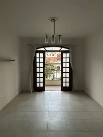 Sobrado à venda no Jardim Lar São Paulo com 3 quartos