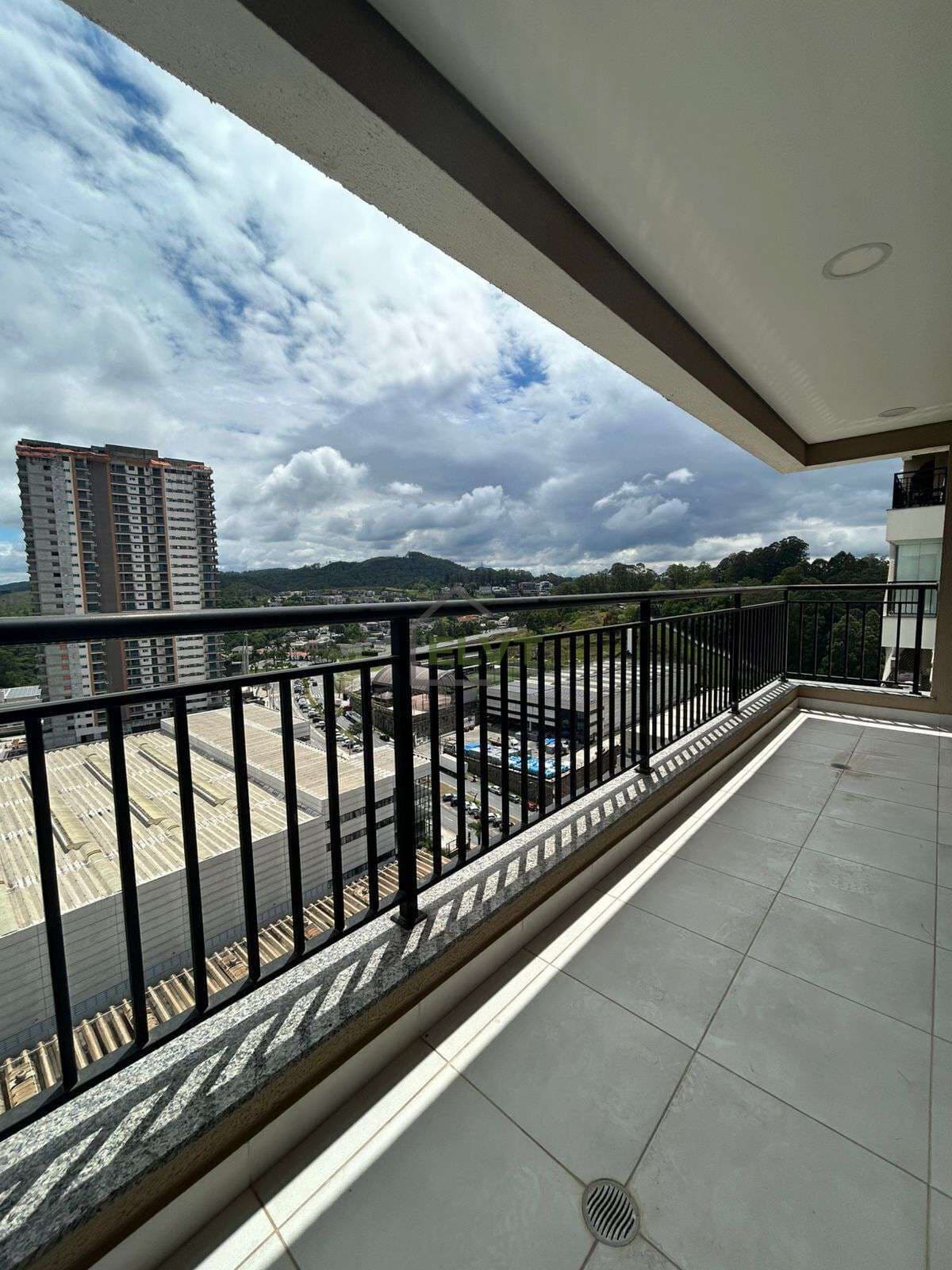 Apartamento à venda em Alphaville com 3 quartos