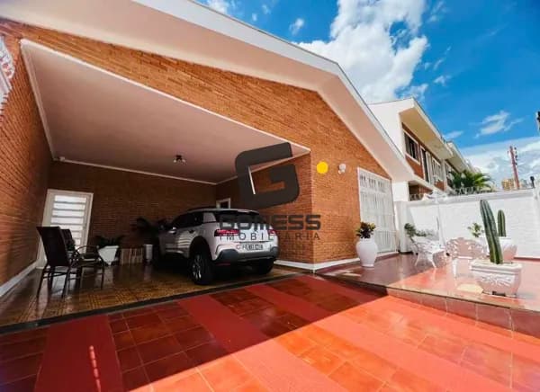 Casa em Ribeirão Preto - Jardim Macedo