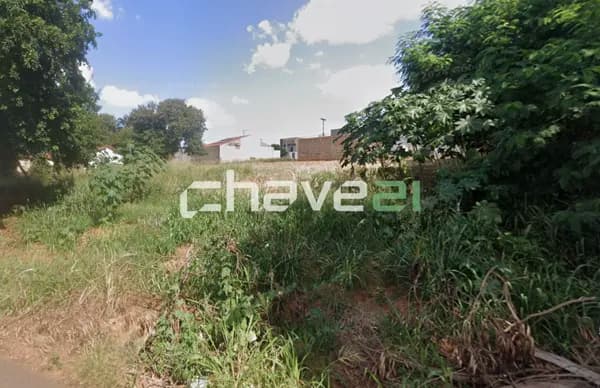 TERRENO EXCEPCIONAL EM LOCALIZAÇÃO PRIVILEGIADA – AVENIDA DE ALTO FLUXO, AO LADO DA ARENA BR1