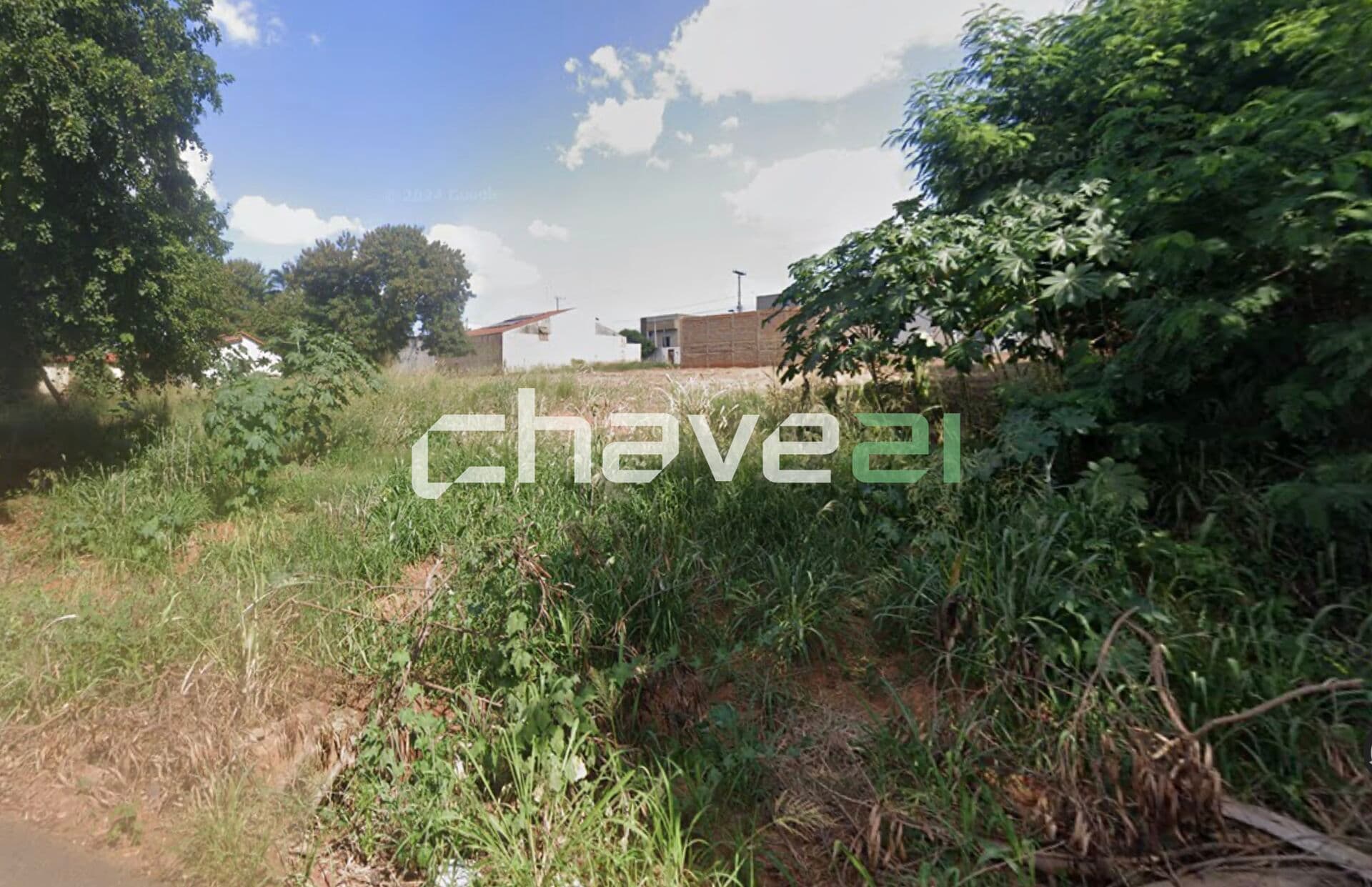 TERRENO EXCEPCIONAL EM LOCALIZAÇÃO PRIVILEGIADA – AVENIDA DE ALTO FLUXO, AO LADO DA ARENA BR1