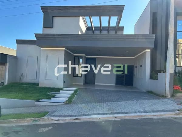 Casa Alto Padrão - Condomínio Maria Júlia