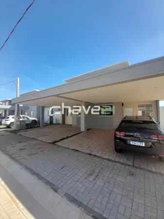 SOBRADO IMPECÁVEL NO PARQUE LOMBARDIA – CONFORTO, ESPAÇO E EXCELENTE ACABAMENTO