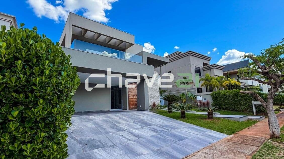 SOBRADO EXCLUSIVO NO RESIDENCIAL QUINTA DO GOLFE