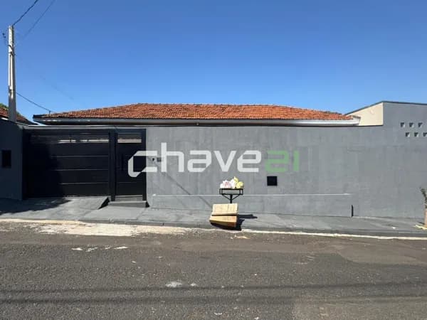CASA À VENDA – BAIRRO ANCHIETA | CONFORTO, PRATICIDADE E ÁREA GOURMET