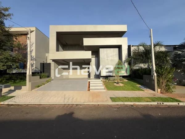 CASA À VENDA NO QUINTA DO LAGO I – ALTO PADRÃO, COMPLETA E COM LAZER PRIVATIVO