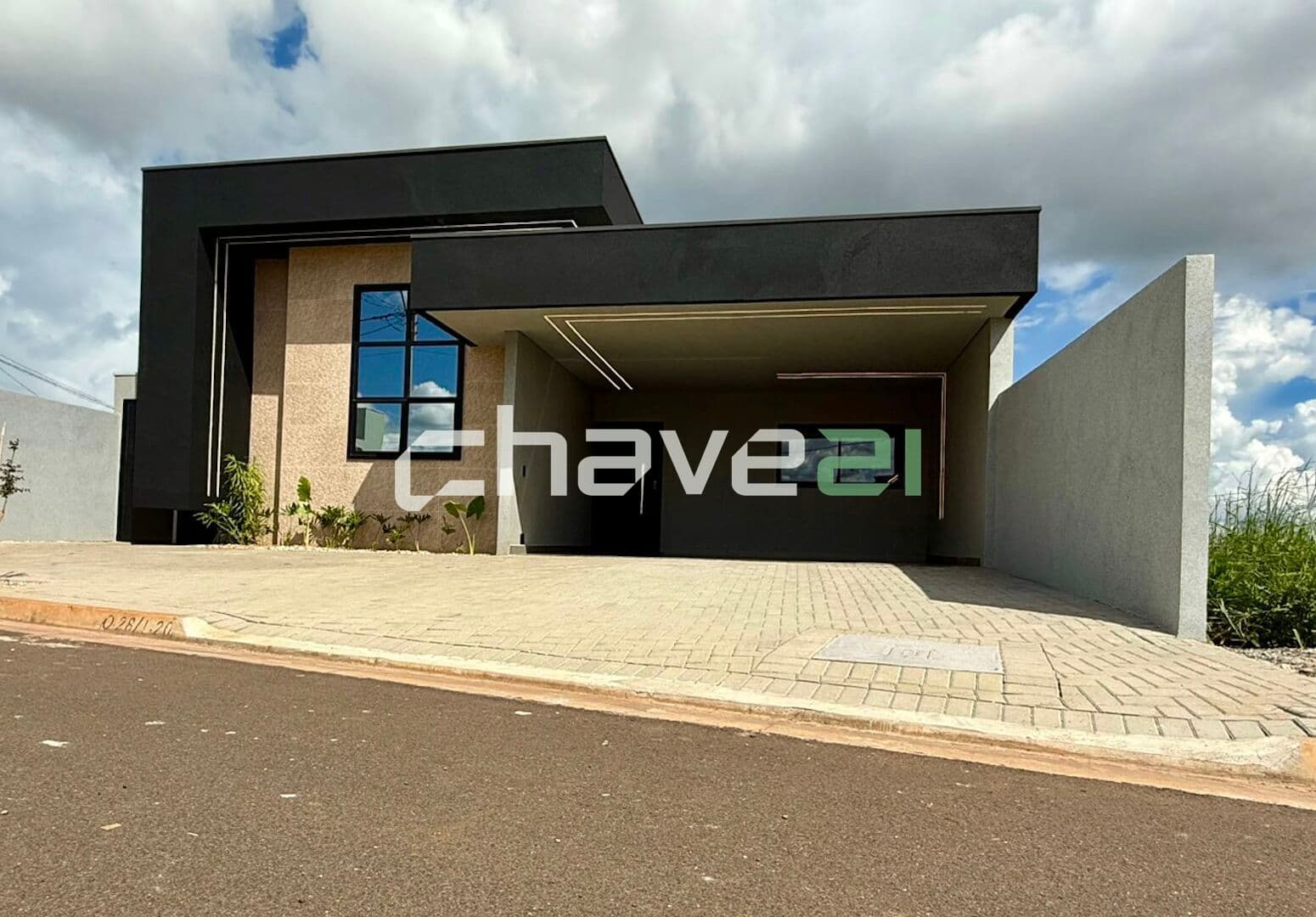 MÓVEL À VENDA | SOFISTICAÇÃO, CONFORTO E SEGURANÇA EM SÃO JOSÉ DO RIO PRETO 🏡