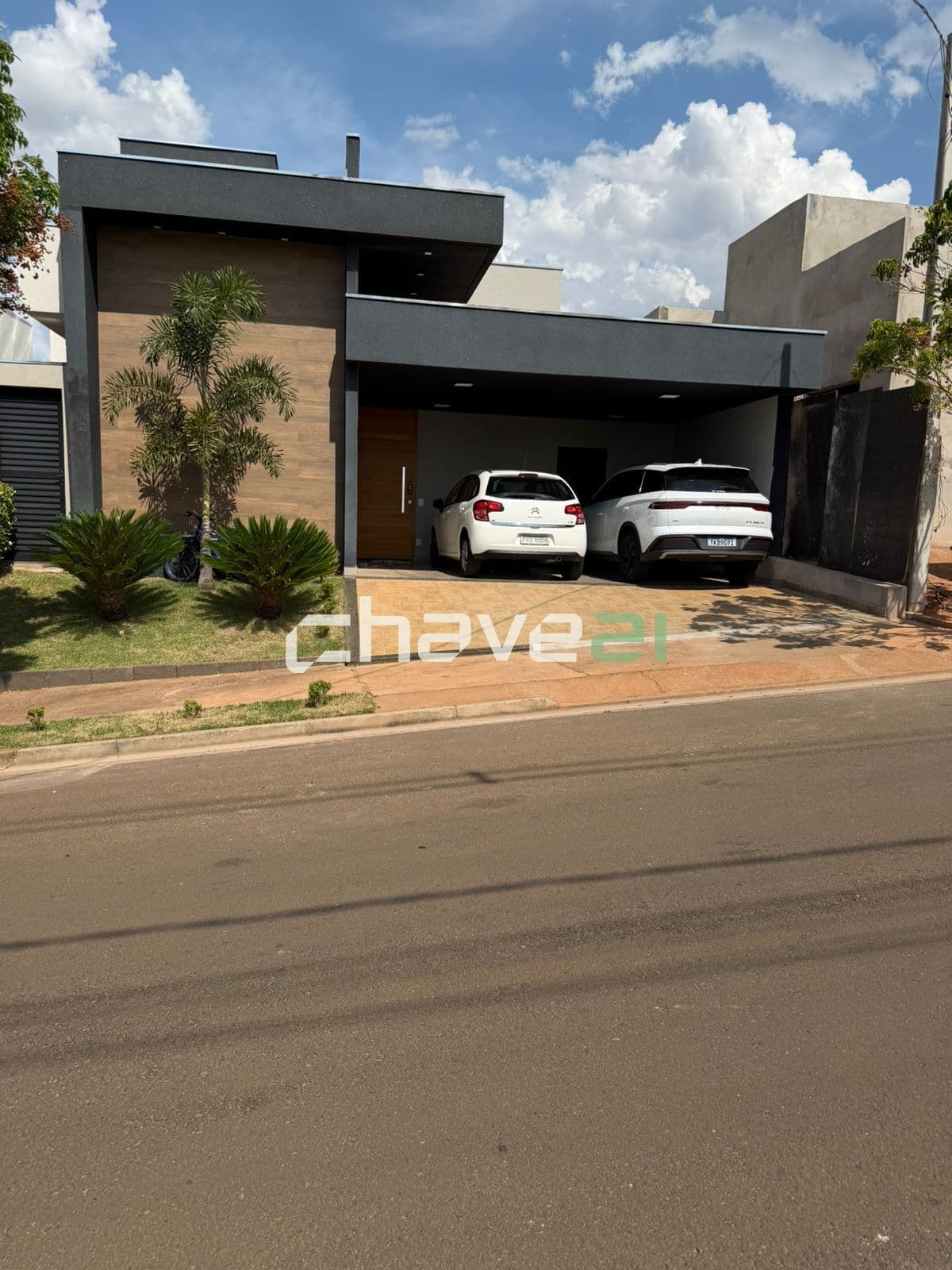 CASA ESPETACULAR NO CONDOMÍNIO MARIA JÚLIA – ELEGÂNCIA, CONFORTO E LAZER COMPLETO EM UMA DAS MELHORES REGIÕES DE RIO PRETO!